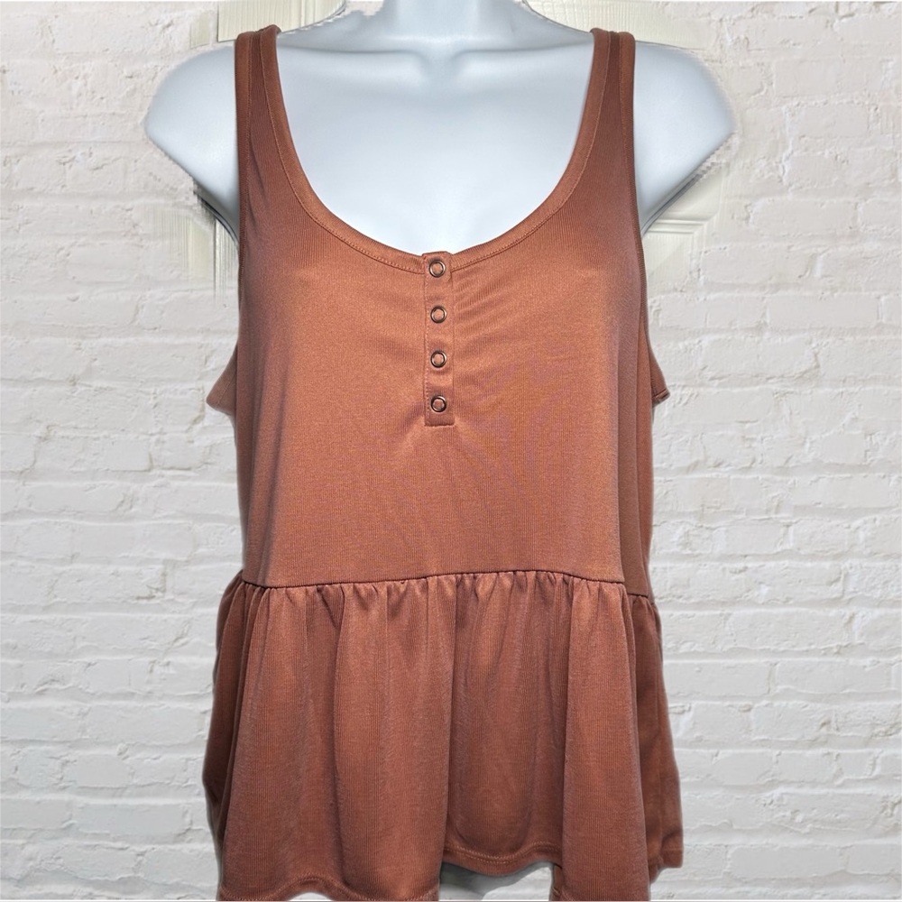Lucky Brand Dust Rose Henley Rib Flare Hem Scoop Neck Baby Doll Top in Medium